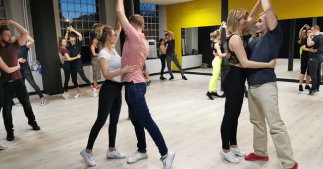 Zajęcia z tańca dla dorosłych - znajdź idealny styl dla siebie Zajęcia z tańca dla dorosłych - znajdź idealny styl dla siebie