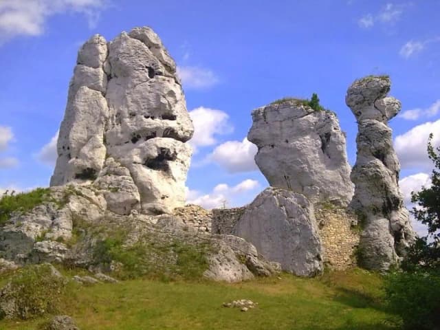 Co to są zjawiska krasowe i jak wpływają na naszą planetę? Co to są zjawiska krasowe i jak wpływają na naszą planetę?
