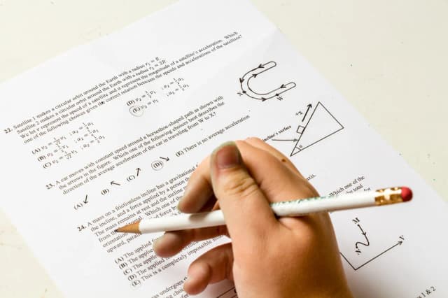 Jak uczyć się fizyki na studiach i uniknąć trudności w nauce Jak uczyć się fizyki na studiach i uniknąć trudności w nauce
